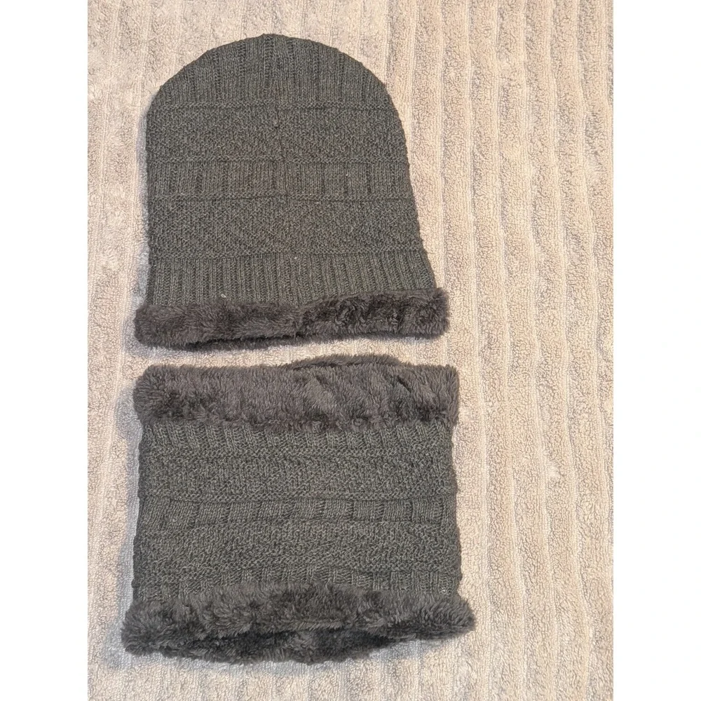 Unisex Warm Winter Cuff Beanie Hat Neck Set‎ Grey Soft Knit Set NIP